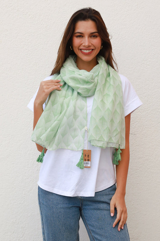 Scarf Lightweight Green Patterned With Tassel - MC0148